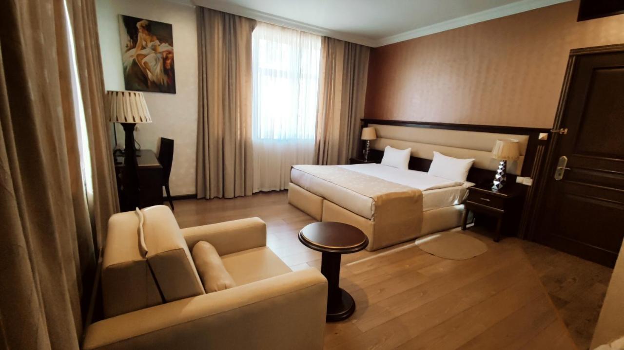 Smith'S Boutique Hotell Baku Exteriör bild