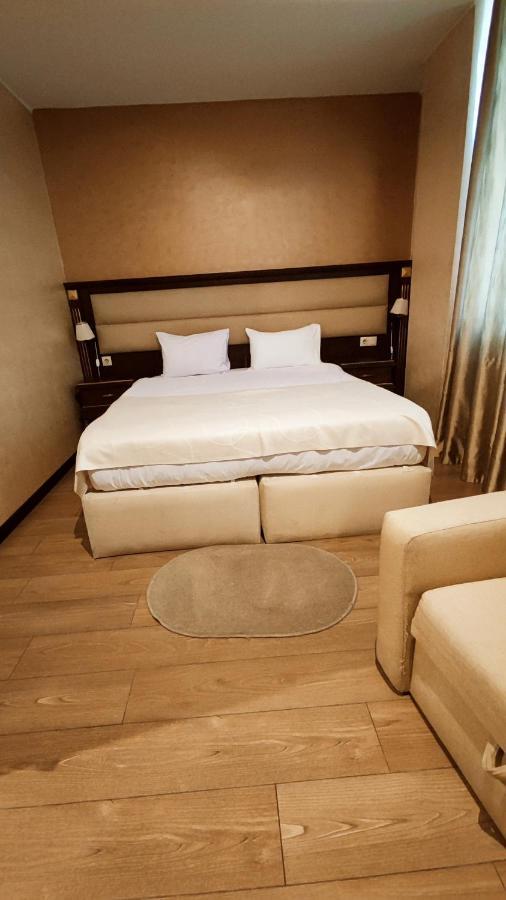 Smith'S Boutique Hotell Baku Exteriör bild