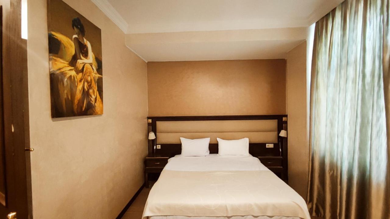 Smith'S Boutique Hotell Baku Exteriör bild