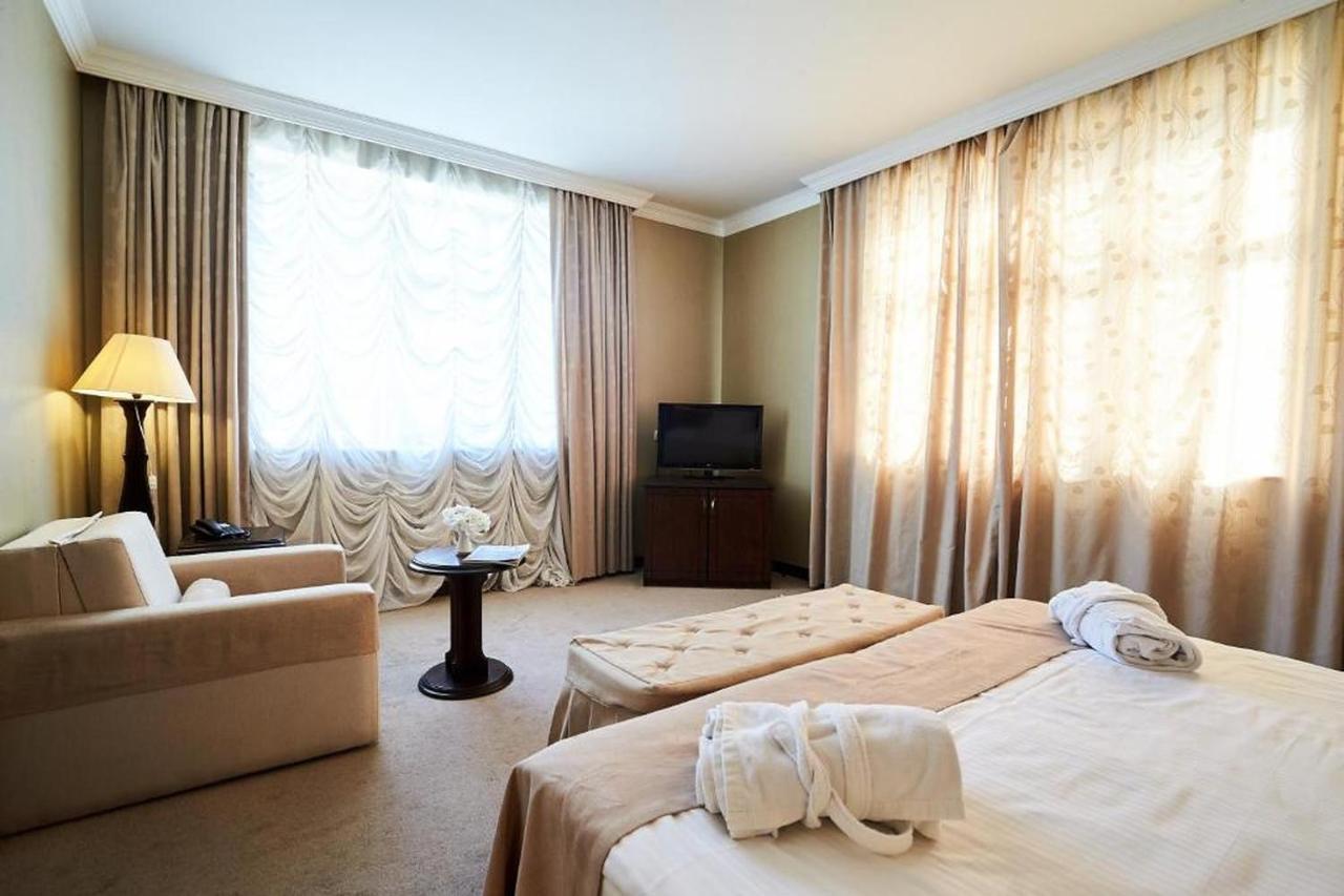 Smith'S Boutique Hotell Baku Exteriör bild