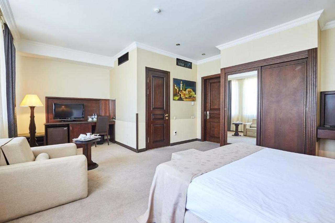 Smith'S Boutique Hotell Baku Exteriör bild