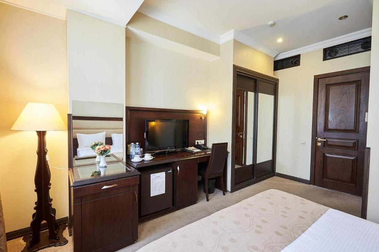 Smith'S Boutique Hotell Baku Exteriör bild