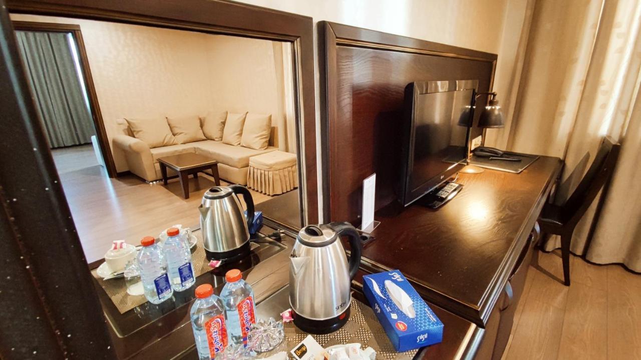 Smith'S Boutique Hotell Baku Exteriör bild
